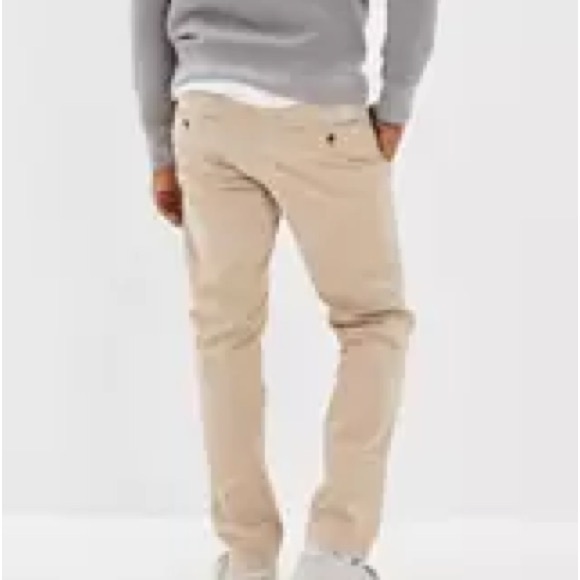 American Eagle Twill Chinos. 30x32 - Picture 5 of 5